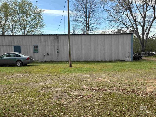 24200 Waterworld Road, Robertsdale, AL 36567