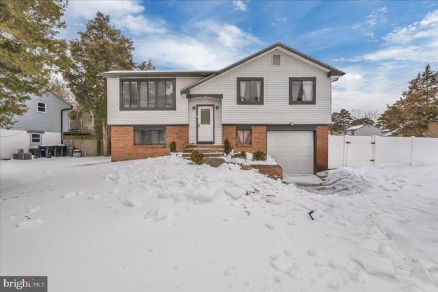 17 FRANKLIN AVE, Berlin, NJ 08009