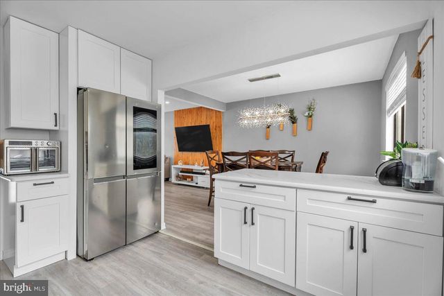 17 FRANKLIN AVE, Berlin, NJ 08009