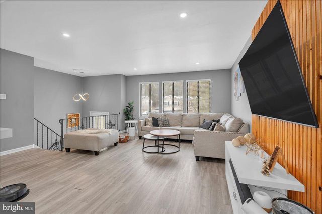 17 FRANKLIN AVE, Berlin, NJ 08009