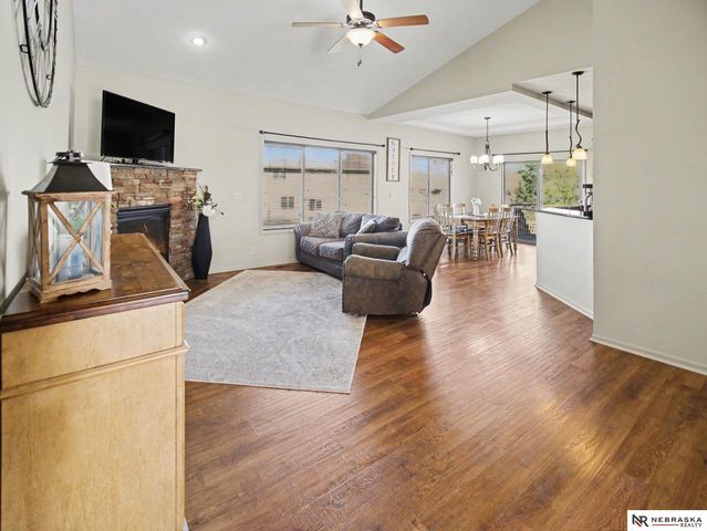 905 Ridge Road Place, Hickman, NE 68372