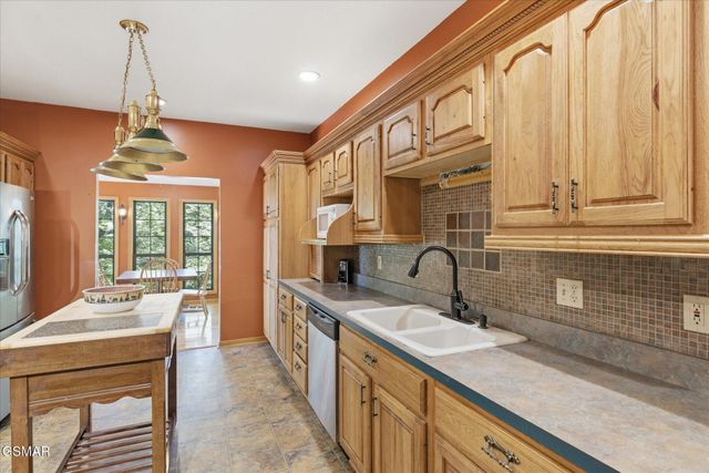 201 Clear Point Lane, Pigeon Forge, TN 37863