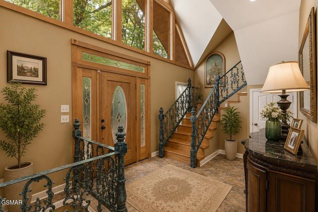 201 Clear Point Lane, Pigeon Forge, TN 37863