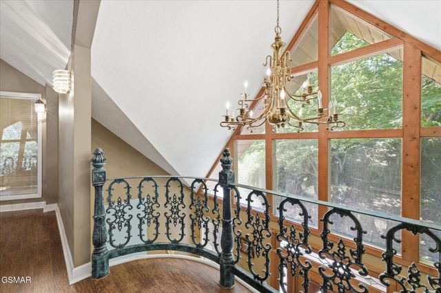 201 Clear Point Lane, Pigeon Forge, TN 37863