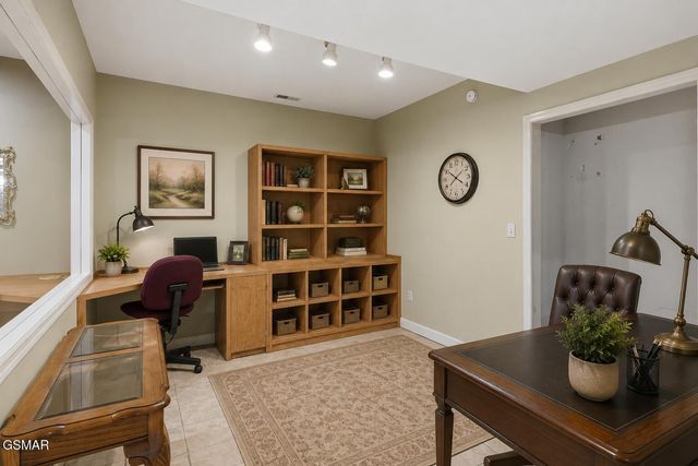 201 Clear Point Lane, Pigeon Forge, TN 37863