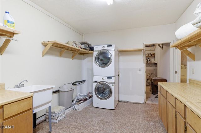 201 Clear Point Lane, Pigeon Forge, TN 37863