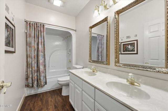 201 Clear Point Lane, Pigeon Forge, TN 37863