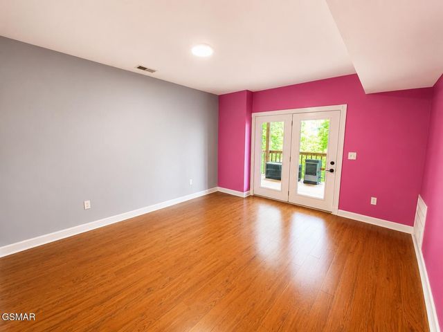 201 Clear Point Lane, Pigeon Forge, TN 37863
