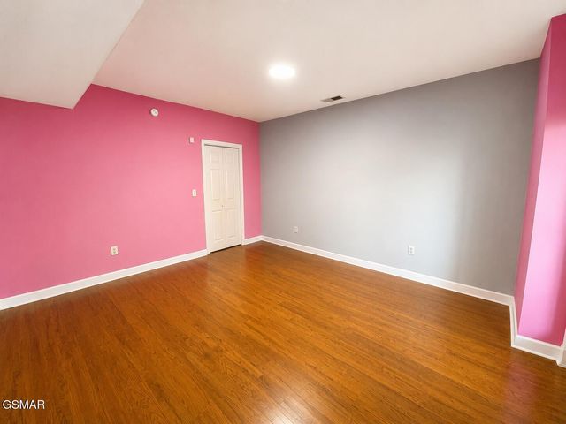 201 Clear Point Lane, Pigeon Forge, TN 37863
