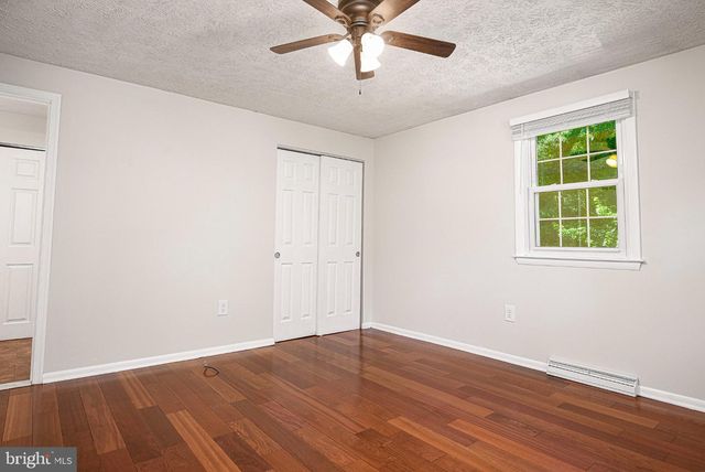 489 WELL DR, New Freedom, PA 17349