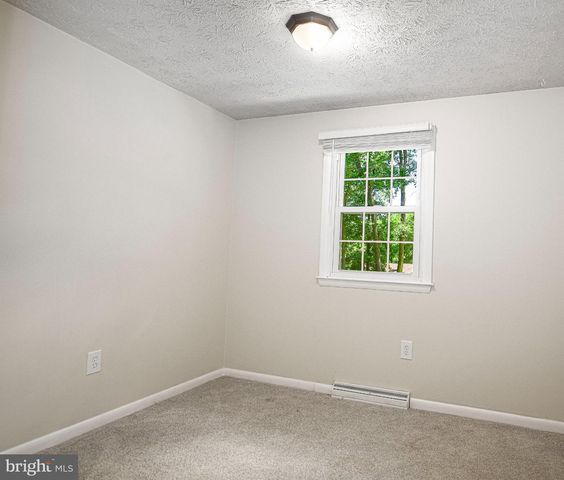 489 WELL DR, New Freedom, PA 17349