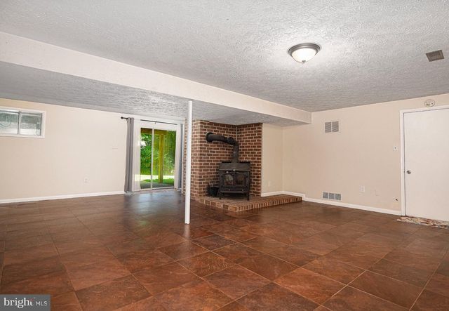 489 WELL DR, New Freedom, PA 17349