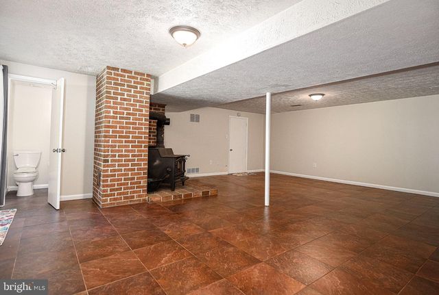 489 WELL DR, New Freedom, PA 17349