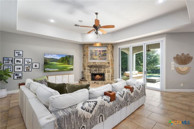 1211 Porto Point, New Braunfels, TX 78132