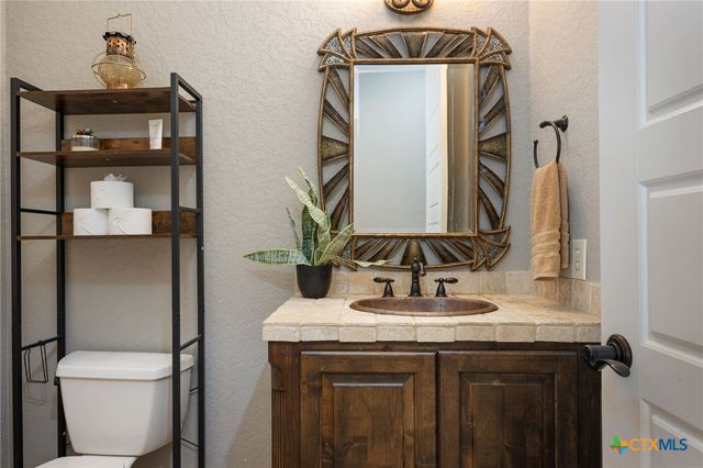 1211 Porto Point, New Braunfels, TX 78132