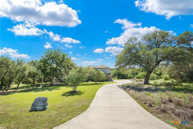 1211 Porto Point, New Braunfels, TX 78132