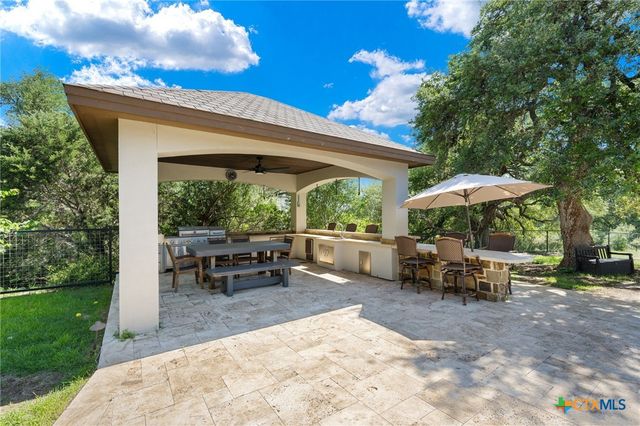 1211 Porto Point, New Braunfels, TX 78132
