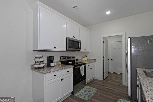 15 Lemon, Phenix City, AL 36869