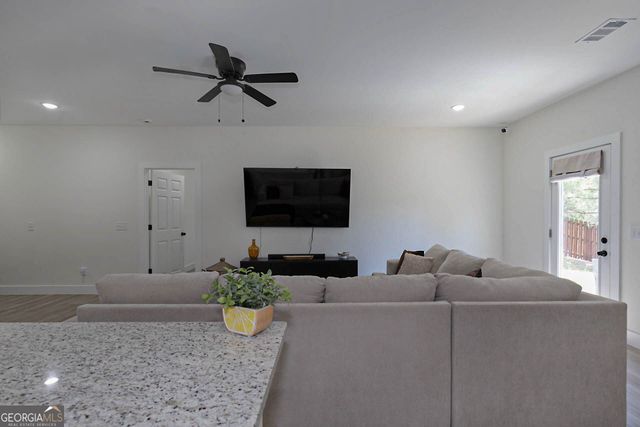 15 Lemon, Phenix City, AL 36869
