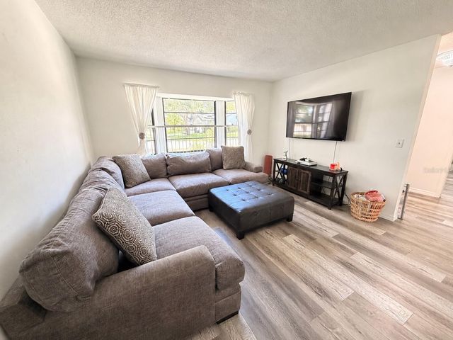 1382 SUTTON PLACE DRIVE, Palm Harbor, FL 34683