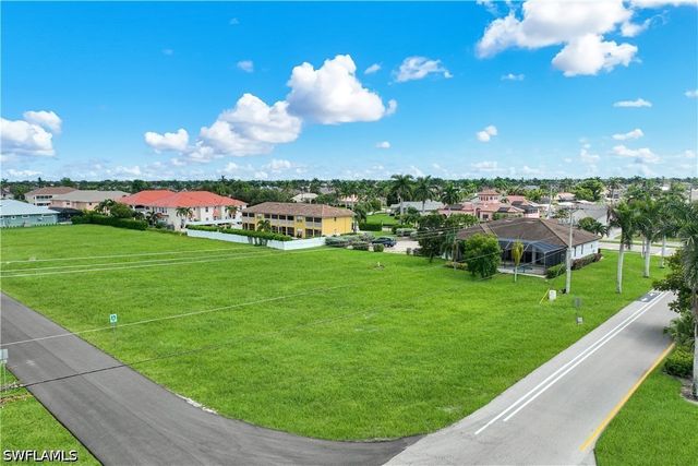 5429 SW 16th PL, Cape Coral, FL 33914