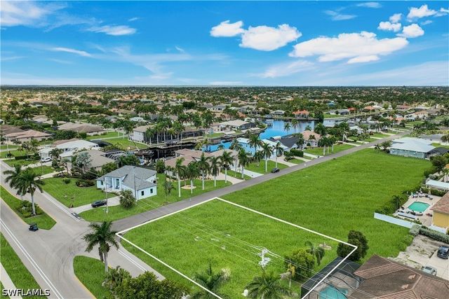 5429 SW 16th PL, Cape Coral, FL 33914