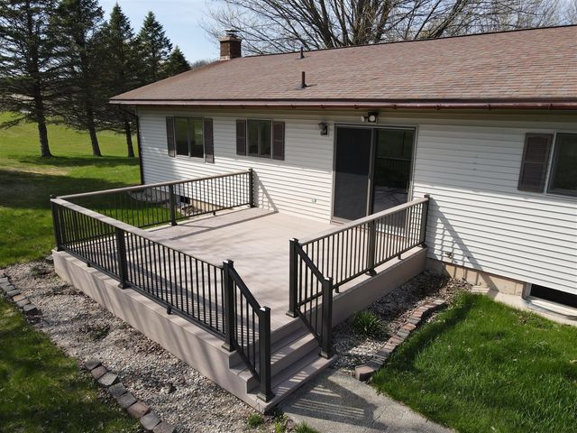 7480 E 5 Mile Road, White Cloud, MI 49349