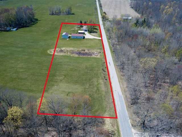 7480 E 5 Mile Road, White Cloud, MI 49349