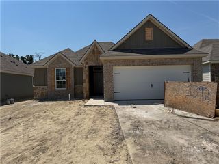 1392 Kingsgate Drive, Bryan, TX 77807