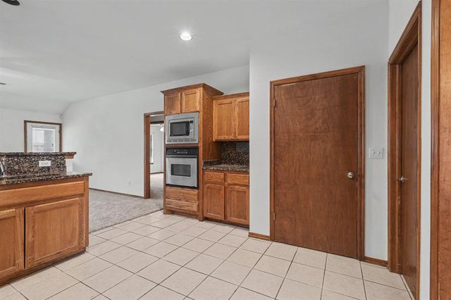 3444 Cobblestone Court, Spencer, OK 73084