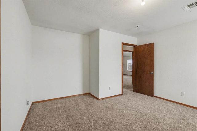 3444 Cobblestone Court, Spencer, OK 73084