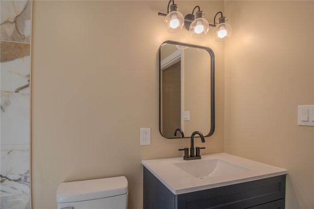 3106 State St, White Oak, PA 15131