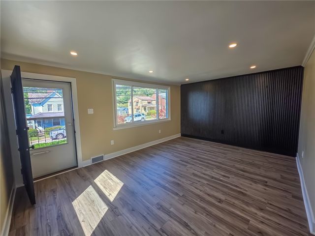 3106 State St, White Oak, PA 15131