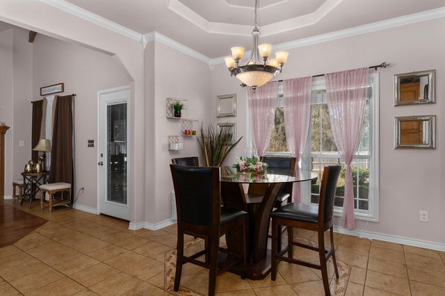 120 Deer Crest Dr, Carthage, TX 75633