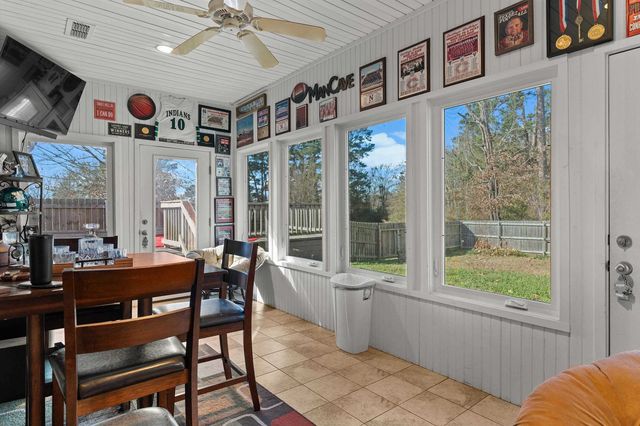 120 Deer Crest Dr, Carthage, TX 75633