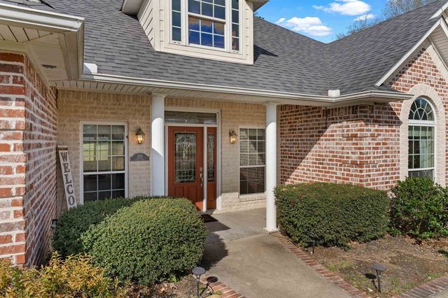 120 Deer Crest Dr, Carthage, TX 75633