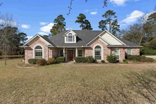 120 Deer Crest Dr, Carthage, TX 75633