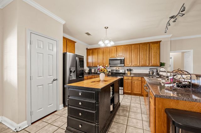 15099 Saddle Ridge Circle, Terrell, TX 75160