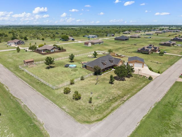 15099 Saddle Ridge Circle, Terrell, TX 75160