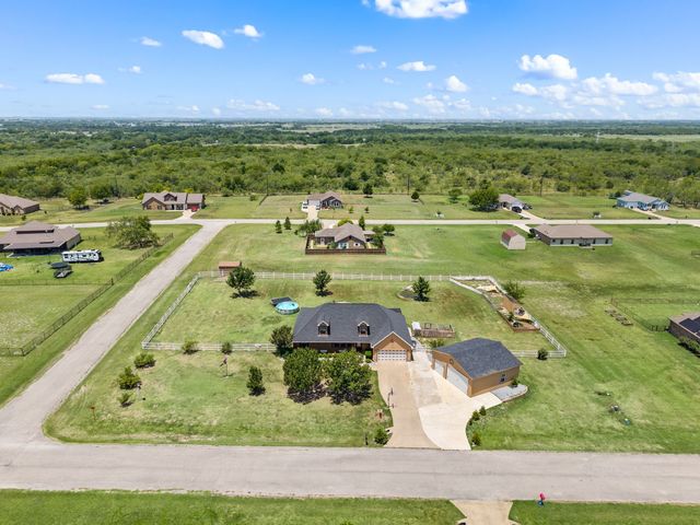 15099 Saddle Ridge Circle, Terrell, TX 75160