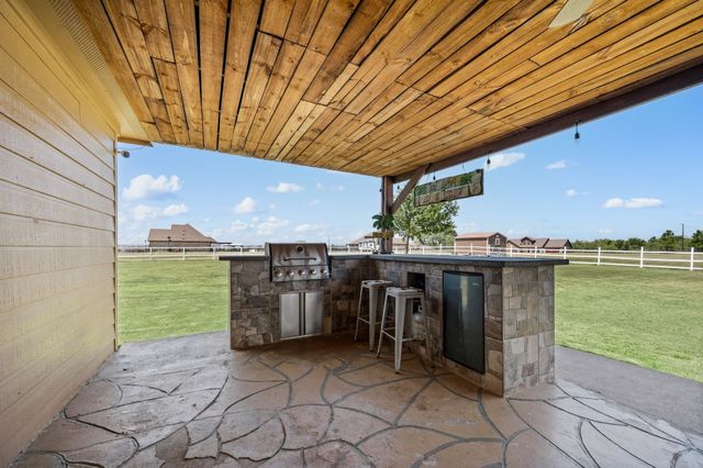 15099 Saddle Ridge Circle, Terrell, TX 75160