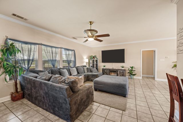 15099 Saddle Ridge Circle, Terrell, TX 75160