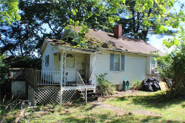 912 5th St, Penn Hills, PA 15147
