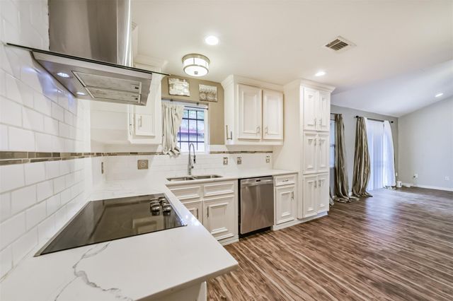 3700 Stassen Street, Houston, TX 77051