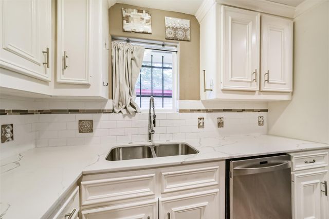 3700 Stassen Street, Houston, TX 77051