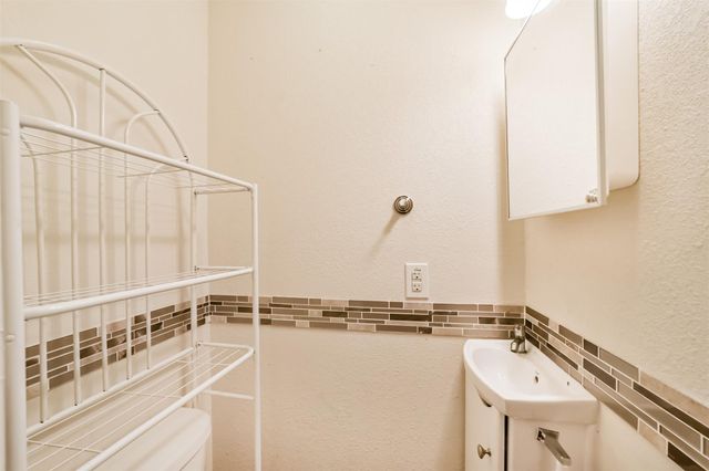 3700 Stassen Street, Houston, TX 77051