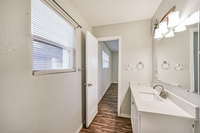 3700 Stassen Street, Houston, TX 77051