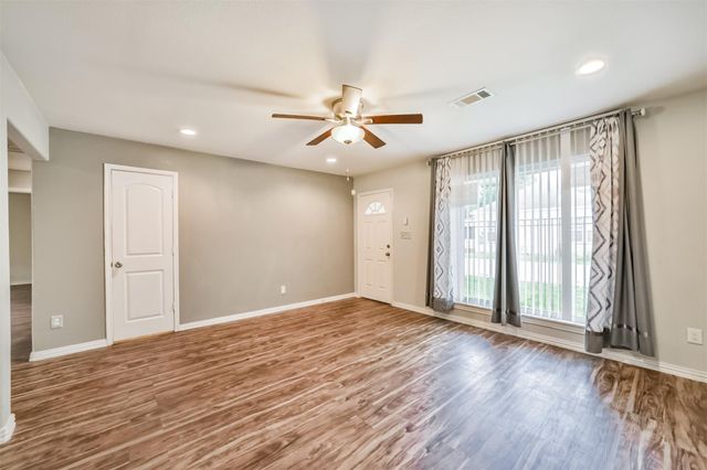 3700 Stassen Street, Houston, TX 77051