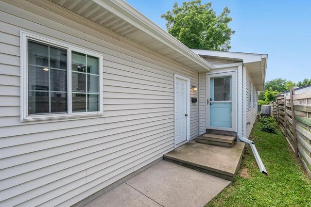 1223 LIBERTY STREET, Oshkosh, WI 54901