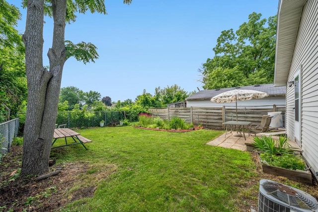 1223 LIBERTY STREET, Oshkosh, WI 54901